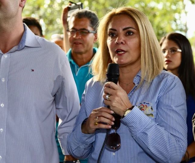 Not Cias Empresas De Ex Mulher De Bolsonaro Acumulam D Vidas De R