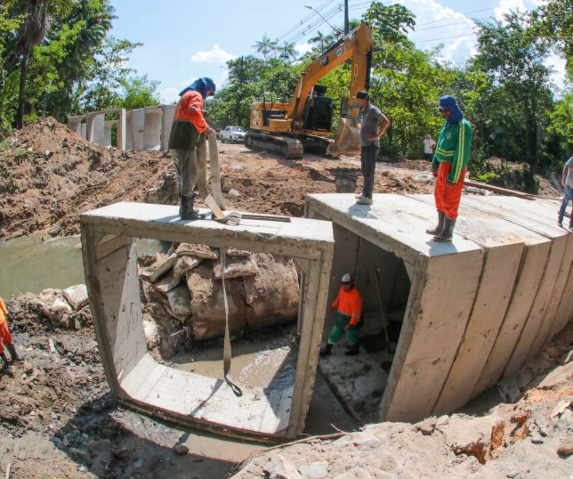 Not&iacute;cias | Rede de drenagem &eacute; recuperada pela Prefeitura de Manaus no conjunto  Petros bairro Aleixo, Zona Centro-Sul | Portal do Zacarias - A verdade da  informa&ccedil;&atilde;o em primeiro lugar!
