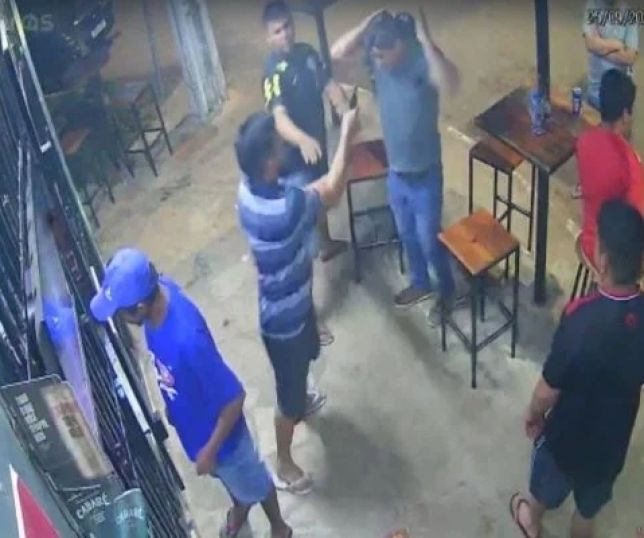 Notícias Imagens Fortes Dono De Bar é Morto Com Tiro Na Cabeça Ao Cobrar Cerveja Veja VÍdeo 0821