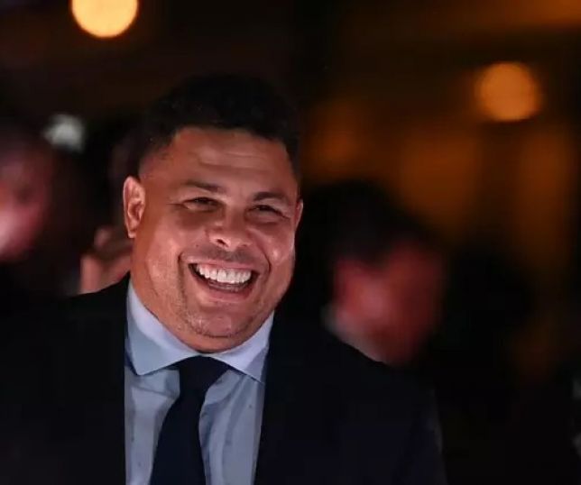 Notícias Ronaldo relembra convulsão em 98 e elege zagueiro mais