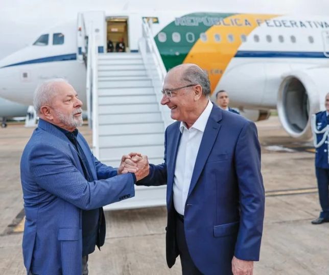 Notícias Lula dá quase duas voltas ao mundo e bate recorde de viagens