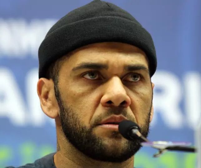 Not Cias Daniel Alves Est Magro E Abatido E Xingado Por Detentos