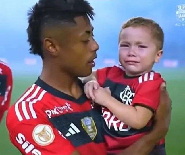 Notícias Bruno Henrique faz chororô após marcar contra Botafogo e