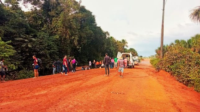 Notícias Ônibus tomba na rodovia Transamazônica na BR 230 próximo do