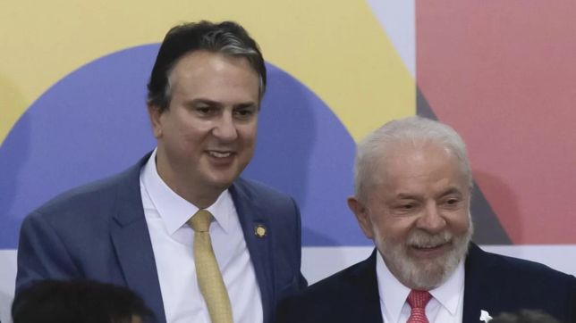 Notícias Lula lança Desenrola da Educação para renegociar dívidas