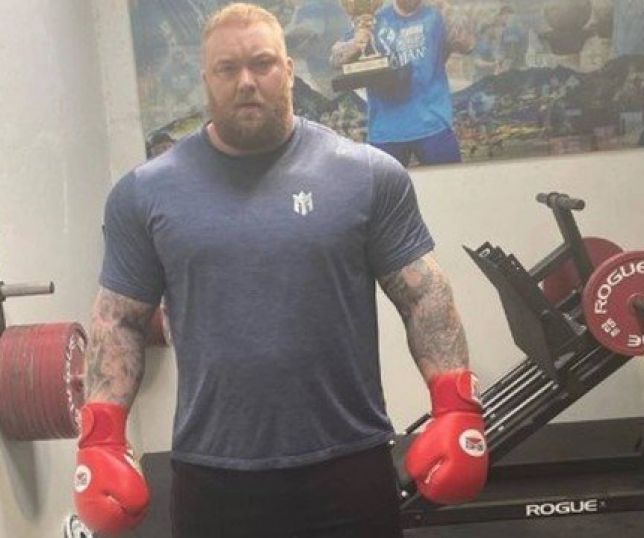 Ator de Game of Thrones, Bjornsson perde 55kg e confirma luta de boxe