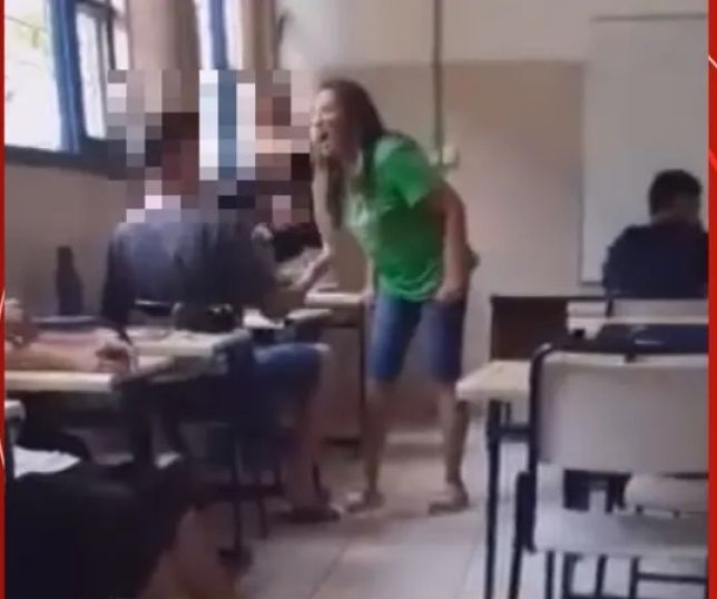 Notícias Vídeo Mostra Professora Assediando Aluno De 17 Anos Em Sala De Aula Veja As Imagens 