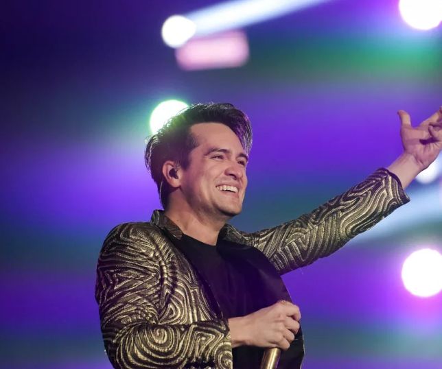 Notícias | Panic! At The Disco: Brendon Urie Anuncia Fim Da Banda ...