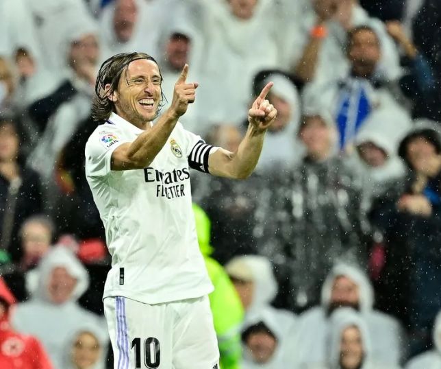 Notícias Modric Recusa Proposta Da Arábia Saudita E Renova Com Real Madrid Até 2024 Diz Site 5945