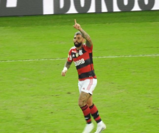 Not Cias Gabigol Chega A Marca De Gols Pelo Flamengo Portal Do