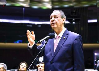 Amazonas terá R$ 528 milhões do orçamento do governo, anuncia  Omar Aziz
