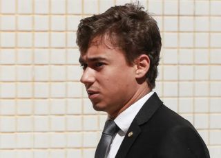Nikolas Ferreira avalia 1º dia de julgamento no STF: ''Péssimos atores''