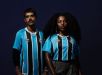 Camisa titular do Grêmio 2025-2026 é lançada pela Umbro