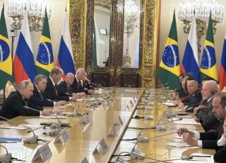 Lula encontra Putin e crítica Trump: joga por terra a 'grande ideia do livre comércio'