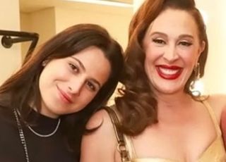 Claudia Raia diz que produziu cenário para a filha perder virgindade