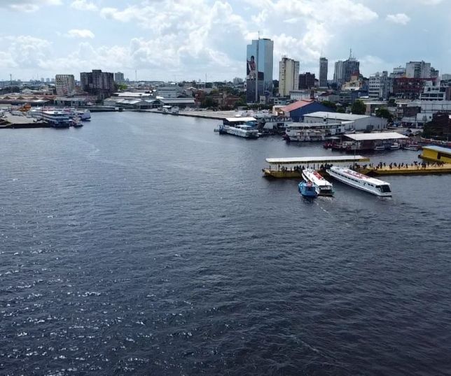 Cheia do Rio Negro atinge nível de inundação severa em Manaus