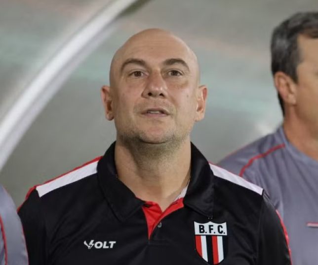 Ex-Botafogo-SP, Márcio Zanardi deve ser anunciado como novo técnico do Amazonas