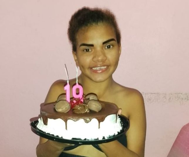 Polícia Civil divulga imagem de jovem autista desaparecida após sair da escola no bairro Colônia Terra Nova, Zona Norte de Manaus