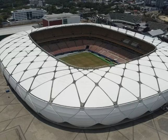 Arena da Amazônia recebe evento com nomes históricos do futebol brasileiro