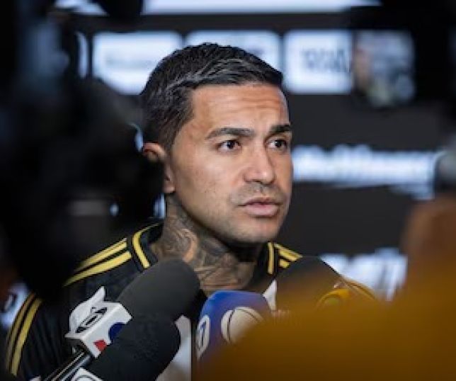 STJD condena Dudu a multa e seis jogos de suspensão por ofensas contra Leila Pereira