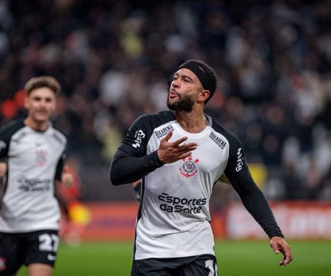 Notícias | Com gol de Memphis, Corinthians vence Palmeiras na Copa do ...