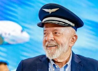 Lula chega à Argentina para assumir a presidência do Mercosul