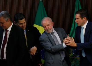 Lula e Motta disparam ataques públicos, enquanto aliados tentam esfriar crise para manter governabilidade