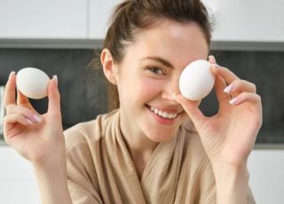 Ovo na beleza? Veja usos surpreendentes para pele e cabelos