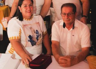 UMA ZORRA! Prefeito Airton Siqueira transforma Saúde de Carauari em ''negócio de família''. VEJA