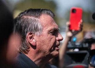 Operação contra Bolsonaro influencia o julgamento da trama golpista? Ele pode ser preso antes? Veja perguntas e respostas
