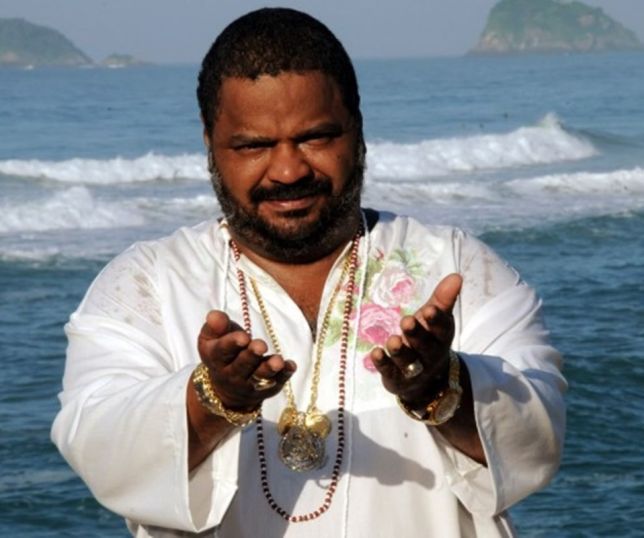 Morre Arlindo Cruz, um dos maiores sambistas brasileiros, aos 66 anos