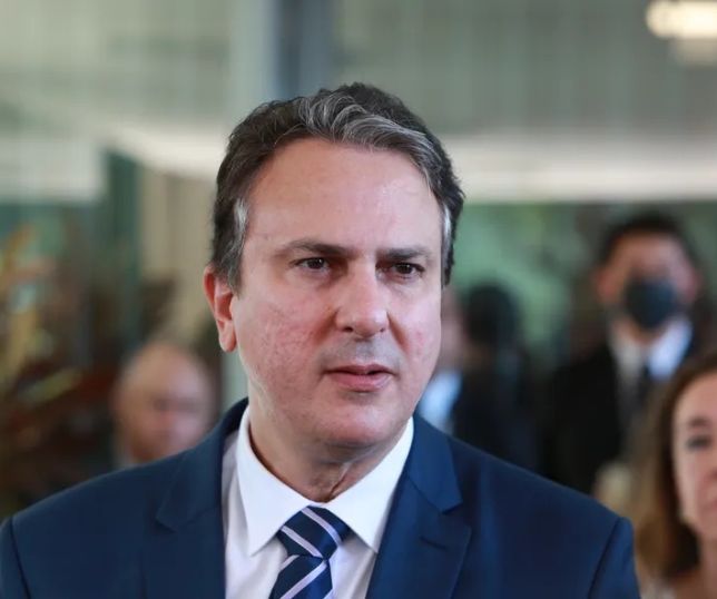 Prova Nacional Docente tem mais de 1,1 milhão de inscritos em sua primeira edição