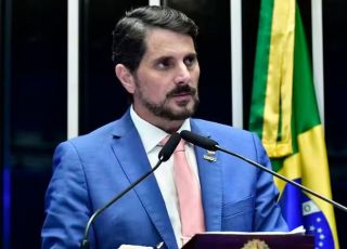 Após voltar dos EUA, Marcos do Val é alvo de operação da Polícia Federal e põe tornozeleira eletrônica