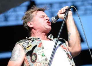 Morre David Roach, vocalista do Junkyard, aos 59 anos