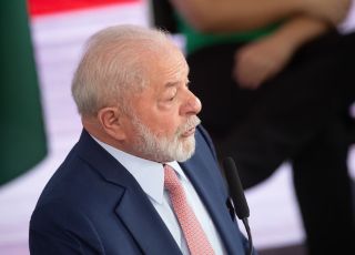 Lula defende Moraes e pede ''impeachment'' de bolsonaristas no Congresso