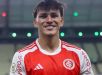 Jogador do Inter afirmar estar sendo vítima de chantagem com 'materiais pessoais' após ser acusado de traição