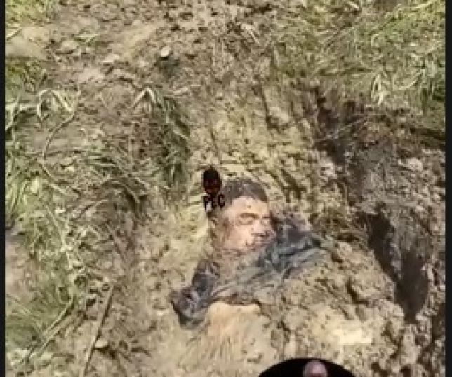 Pai se desespera ao encontrar filho morto em cova rasa na Cidade de Ibirataia, na Bahia. VEJA VÍDEO