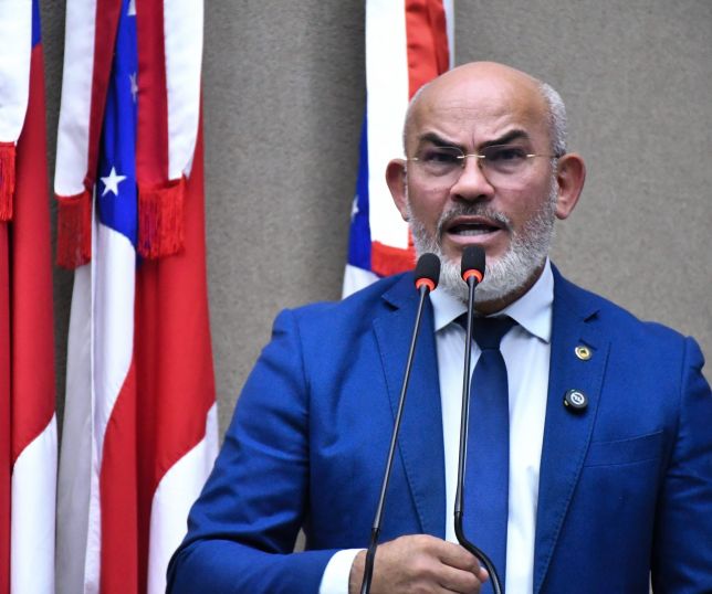 Cabo Maciel parabeniza redução de tributos, destaca avanços em educação para Santo Antônio do Matupi e visita em Parintins