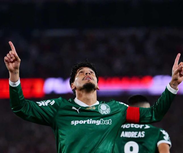 Gustavo Gómez bate recorde em jogo das quartas da Libertadores