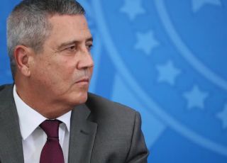 Em parecer ao STF, PGR defende que Braga Netto deve continuar preso