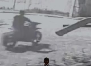 Colisão entre motocicletas no centro de Breves resulta em duas pessoas feridas. VEJA VÍDEO