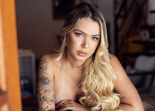 Entre olhares e lábios o encanto de Flávia não é apenas um sonho, é a materialização do desejo! VEJA FOTOS