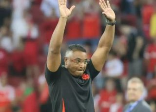 Inter demite o técnico Roger Machado após derrota contra o Grêmio