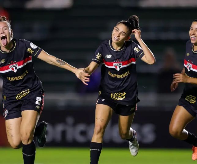São Paulo vence Olimpia para avançar na Libertadores Feminina