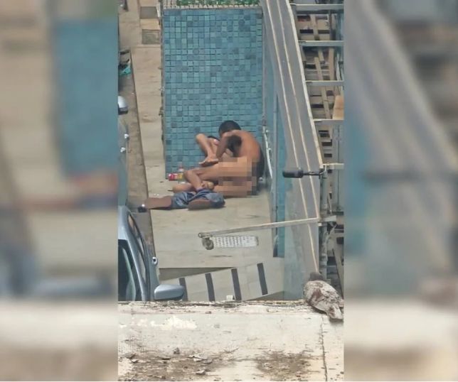 Casal é flagrado transando em via pública em plena luz do dia. VEJA VÍDEO
