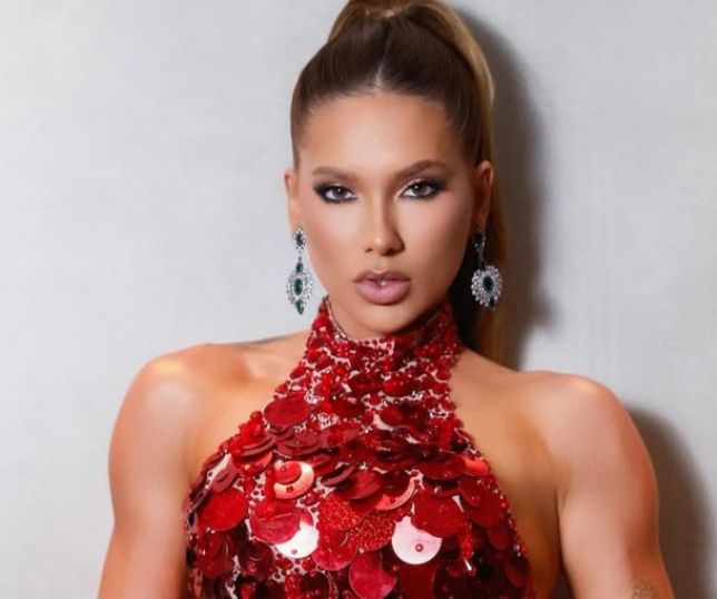 Professora de Virgínia Fonseca treina nova rainha do Carnaval
