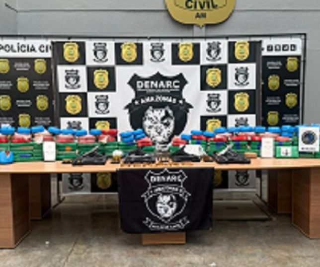 Denarc desarticula centro de guarda e distribuição de drogas e causa prejuízo de R$ 10,4 milhões ao narcotráfico na Zona Norte de Manaus. VEJA VÍDEO