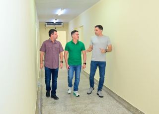 Prefeito David Almeida anuncia entrega da USF de porte 4 do Lírio do Vale para novembro