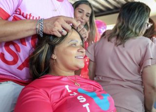 Prefeitura de Manaus promove dia de autocuidado para mulheres em tratamento contra o câncer
