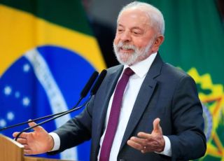 Lula usa final de 'Vale Tudo' e Odete Roitman para promover debate sobre desigualdade 